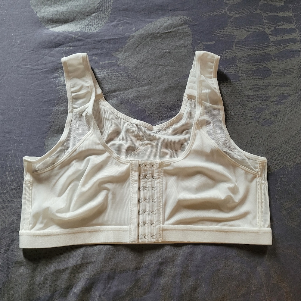 ⭐️3 Support Bras⭐️ - Picture 1 of 5